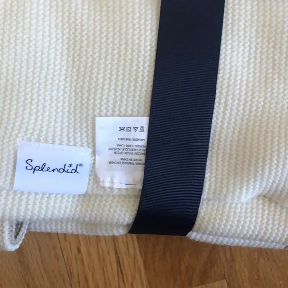 🆕 SPLENDID Soft Throw/Blanket